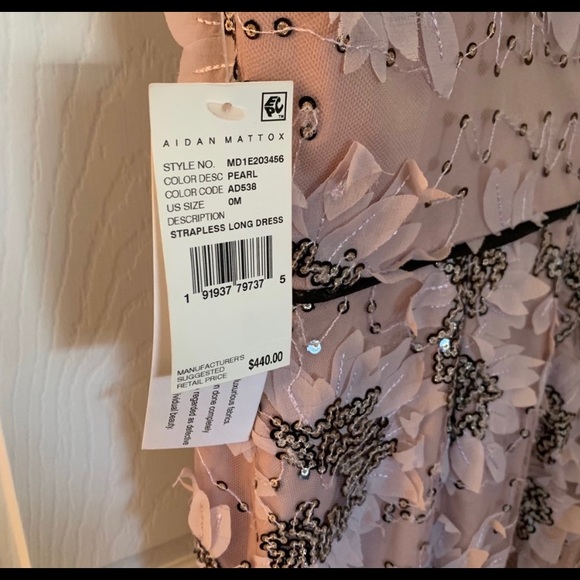 Gorgeous Aidan Maddox gown.  Size 0.  BNWT - Picture 6 of 9
